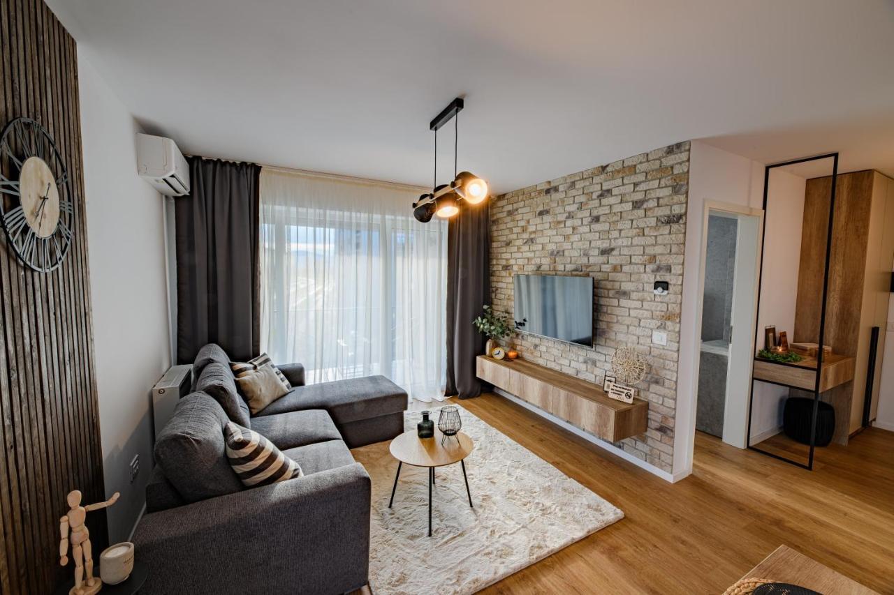 Ara Apart Hotel Braşov Exteriör bild
